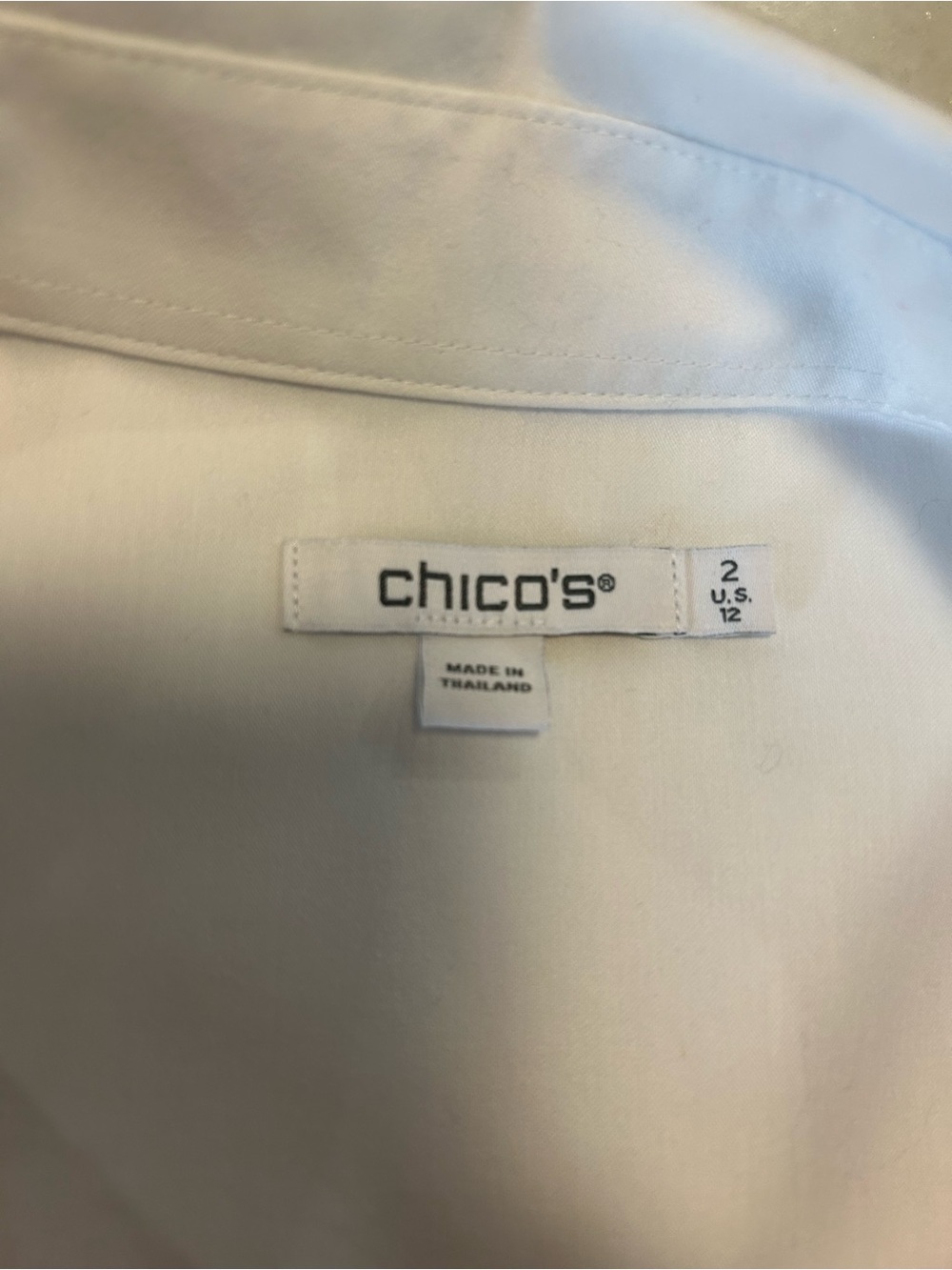 Chico’s Cotton ButtonDown White Shirt with watercolor floral print size 2 Large - Picture 6 of 6